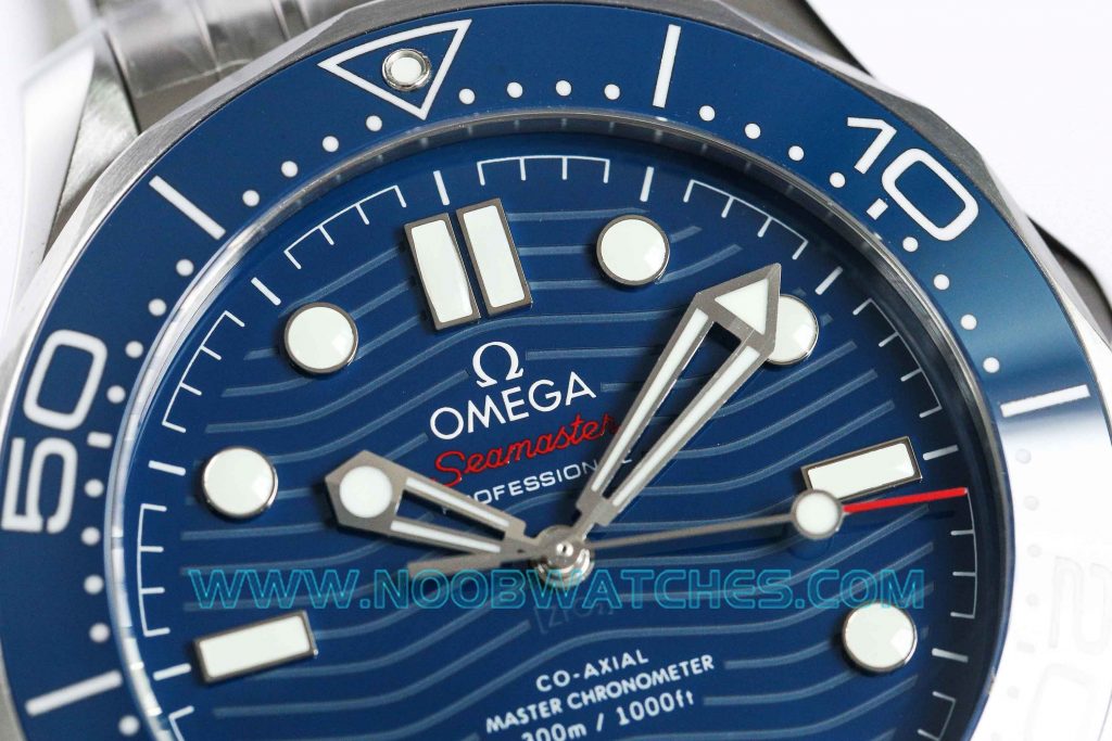 VS厂欧米茄新海马300M蓝盘钢带腕表是否值得入手