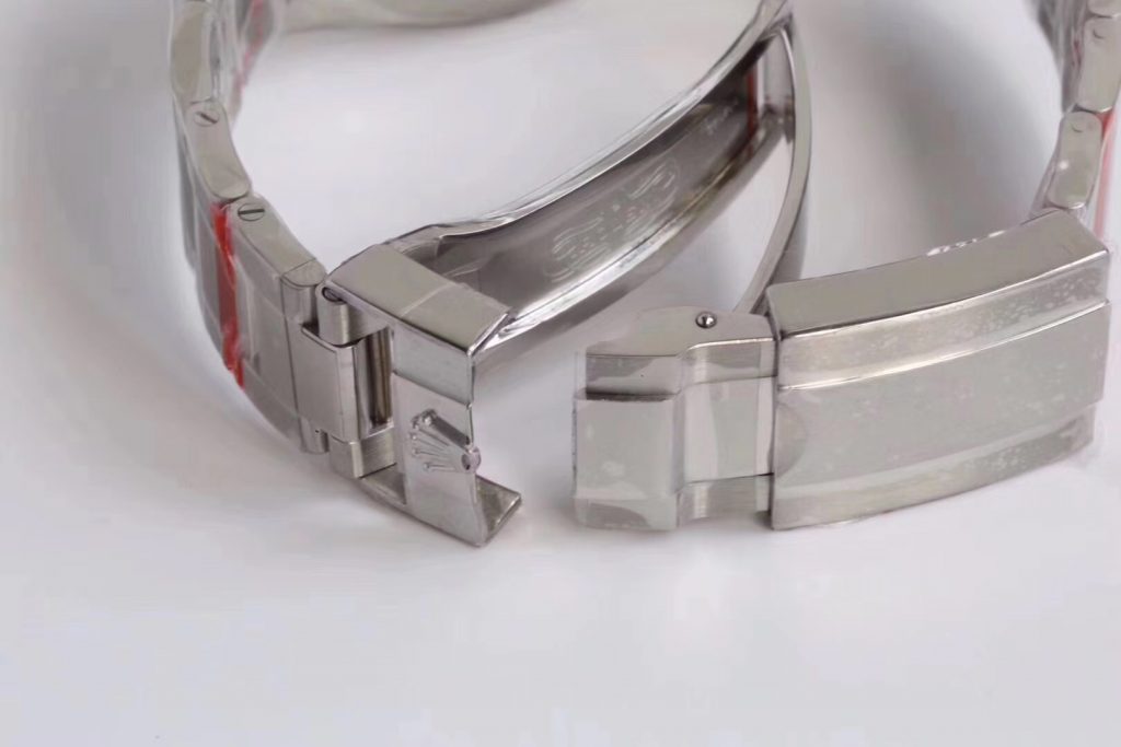 N厂新品劳力士迪通拿系列腕表-4130机芯定制版为何贵一些