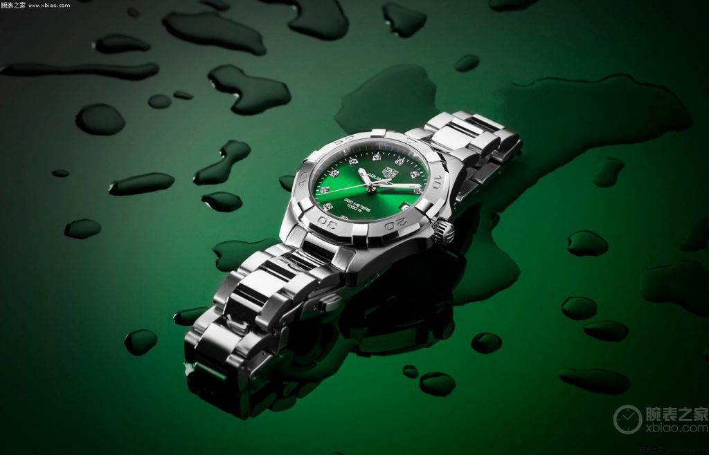泰格豪雅竞潜系列两款新品翡翠绿盘腕表插图3