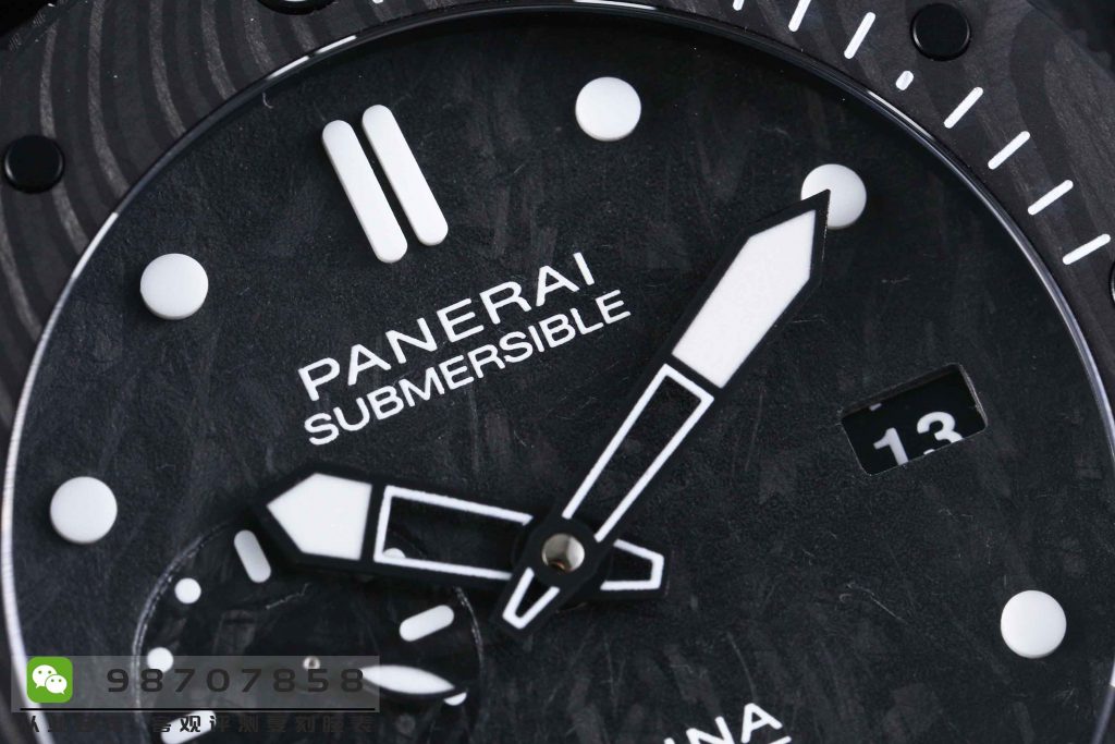 VS沛纳海潜行系列PAM00979腕表评测-碳纤维材质腕表插图9