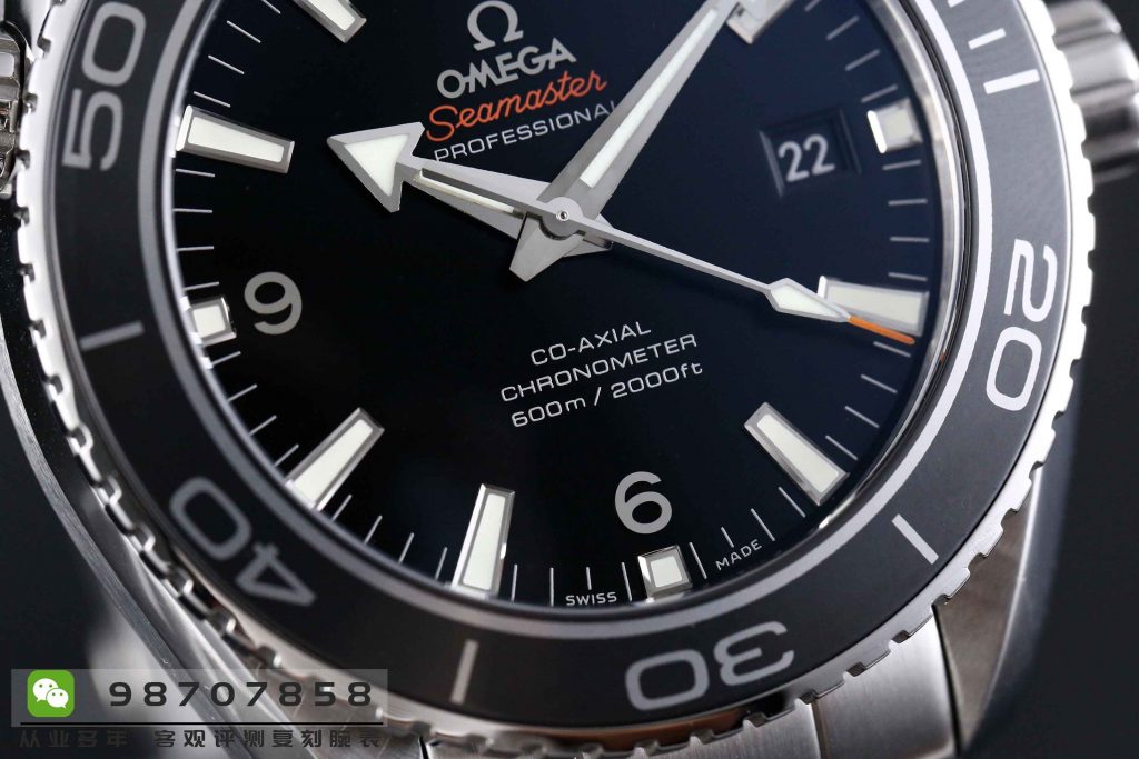 VS厂欧米茄海马系列600M钢字钢带42MM腕表做工如何插图6