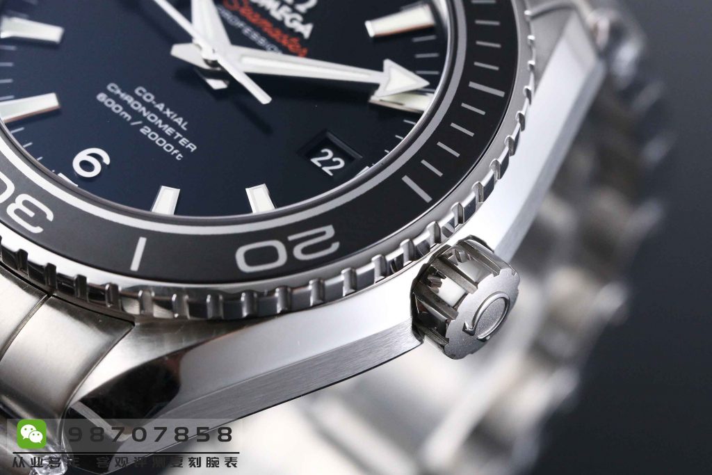 VS厂欧米茄海马系列600M钢字钢带42MM腕表做工如何插图8