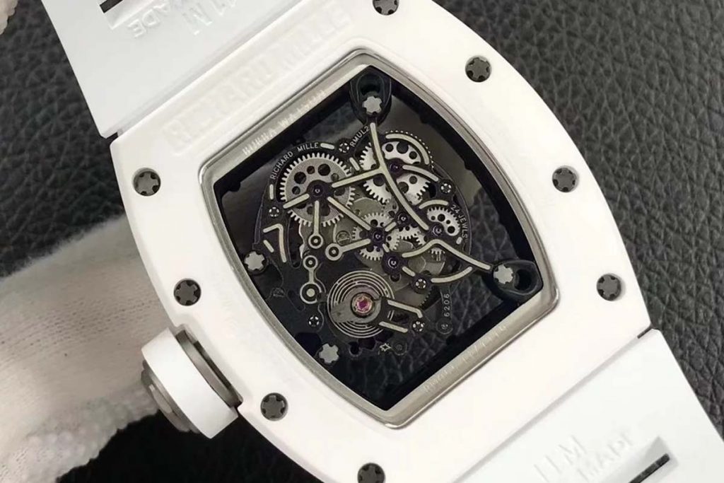 ZF厂理查德米勒RM055白陶瓷材质复刻腕表做工细节深度评测