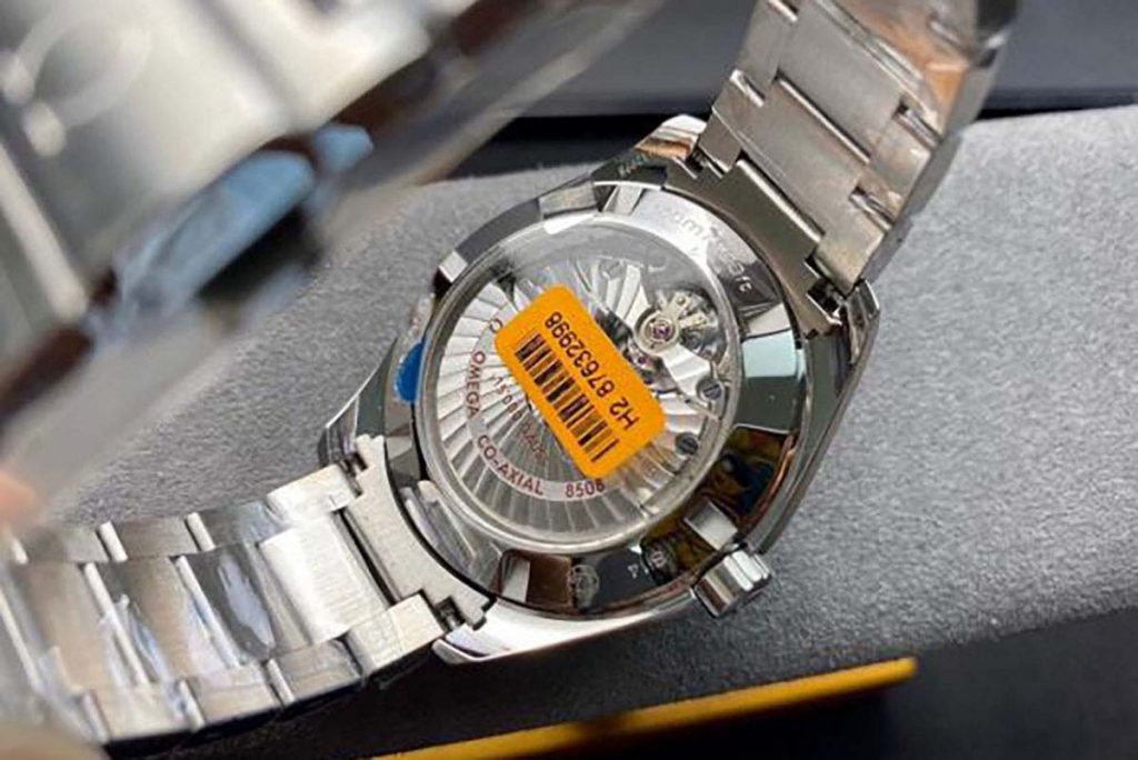 VS厂复刻版欧米茄海马系列150M大黄蜂腕表做工如何-复刻表推荐